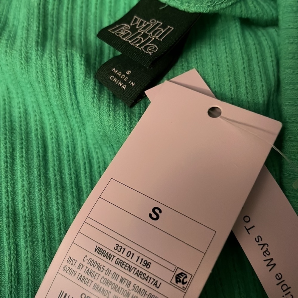 WILD fable green size large Short Sleeve Double Tie Versatile crop T-Shirt nwt - Picture 6 of 7